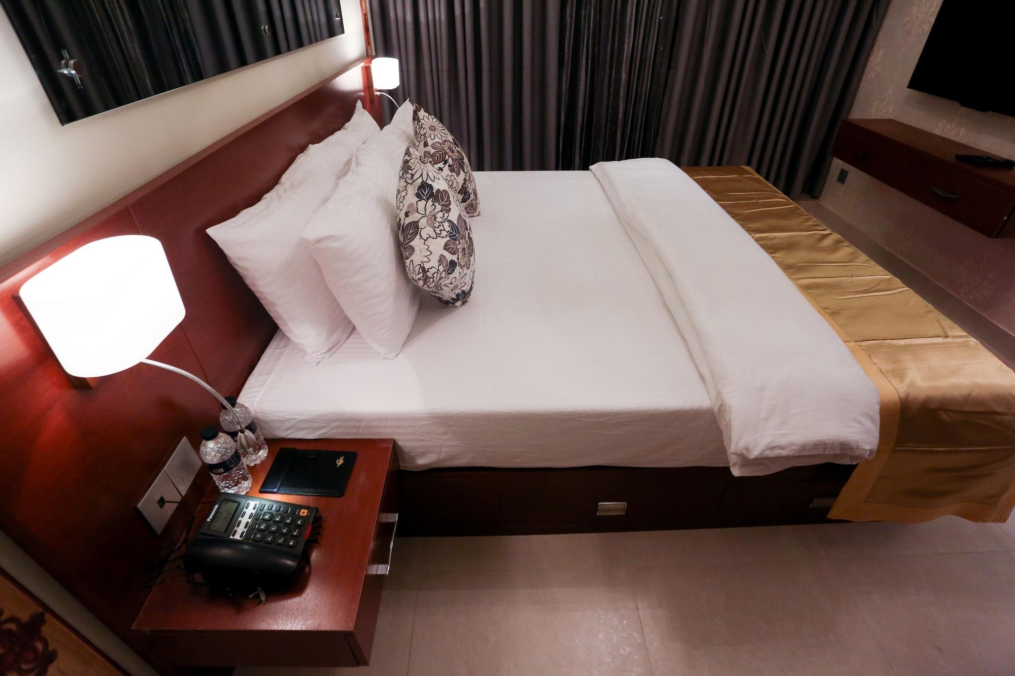 Coventina Lake Suites Dhaka Esterno foto