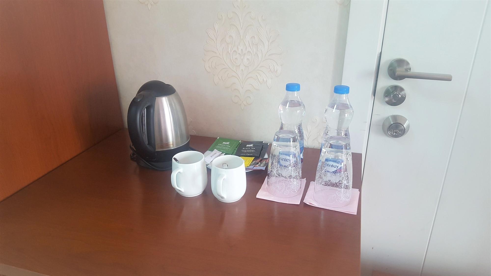 Coventina Lake Suites Dhaka Esterno foto