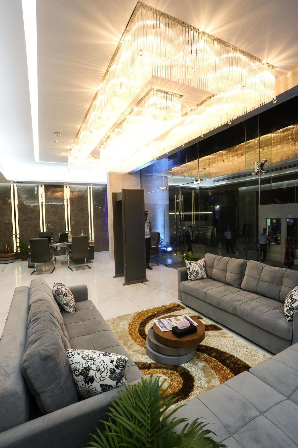 Coventina Lake Suites Dhaka Esterno foto